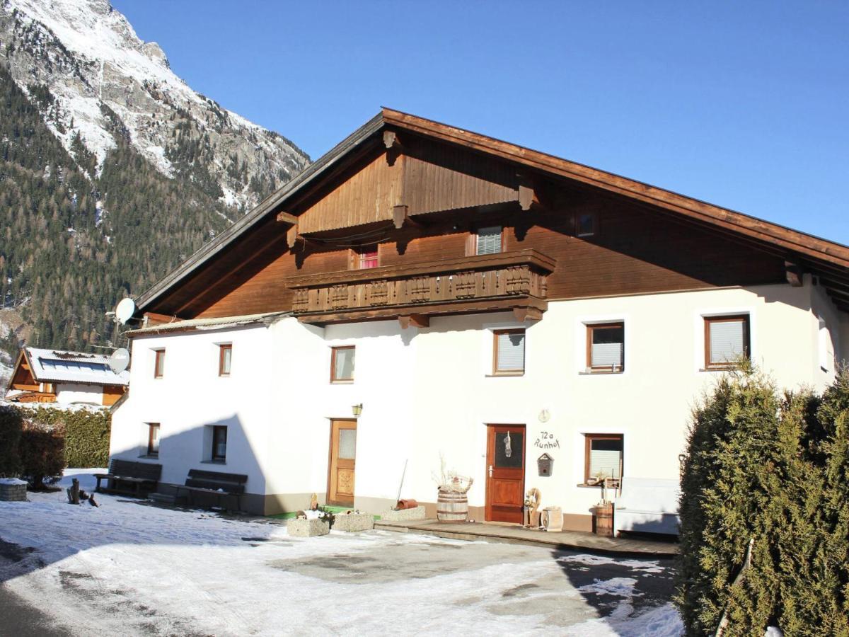 Vintage Holiday Home Near The Ski Bus Stop Langenfeld Luaran gambar
