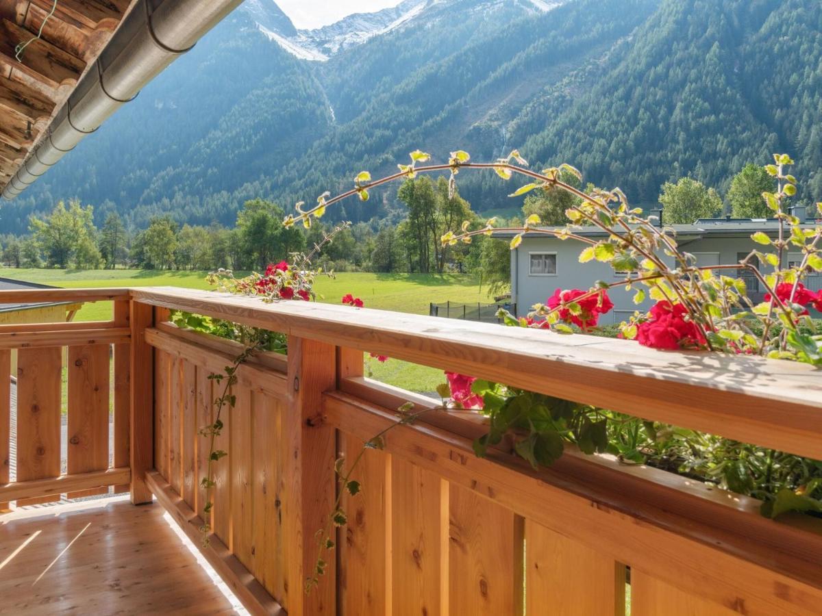 Vintage Holiday Home Near The Ski Bus Stop Langenfeld Luaran gambar