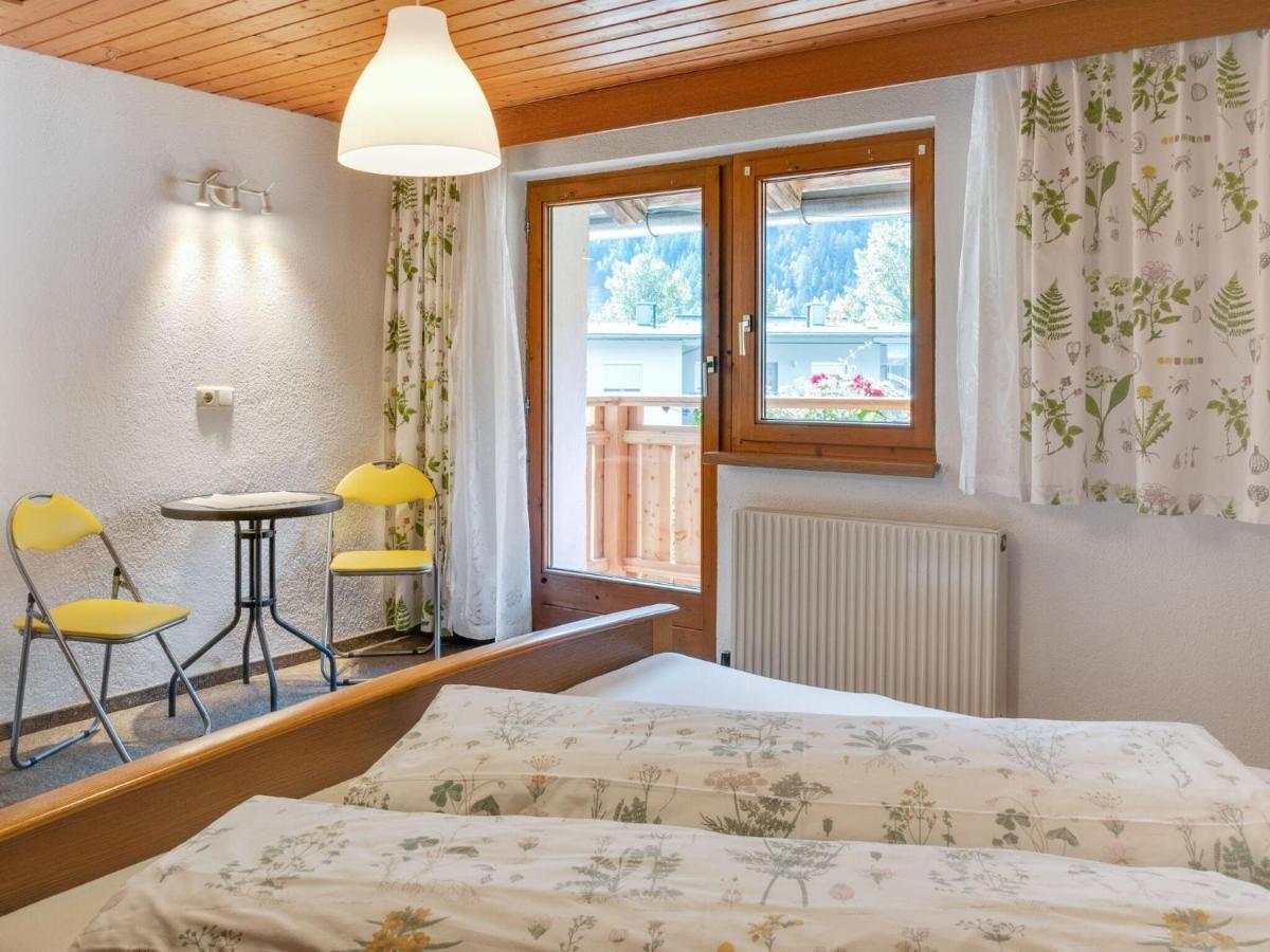 Vintage Holiday Home Near The Ski Bus Stop Langenfeld Luaran gambar